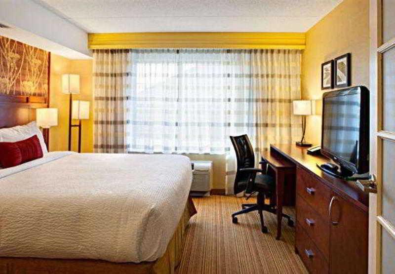 Courtyard By Marriott London Ξενοδοχείο Εξωτερικό φωτογραφία