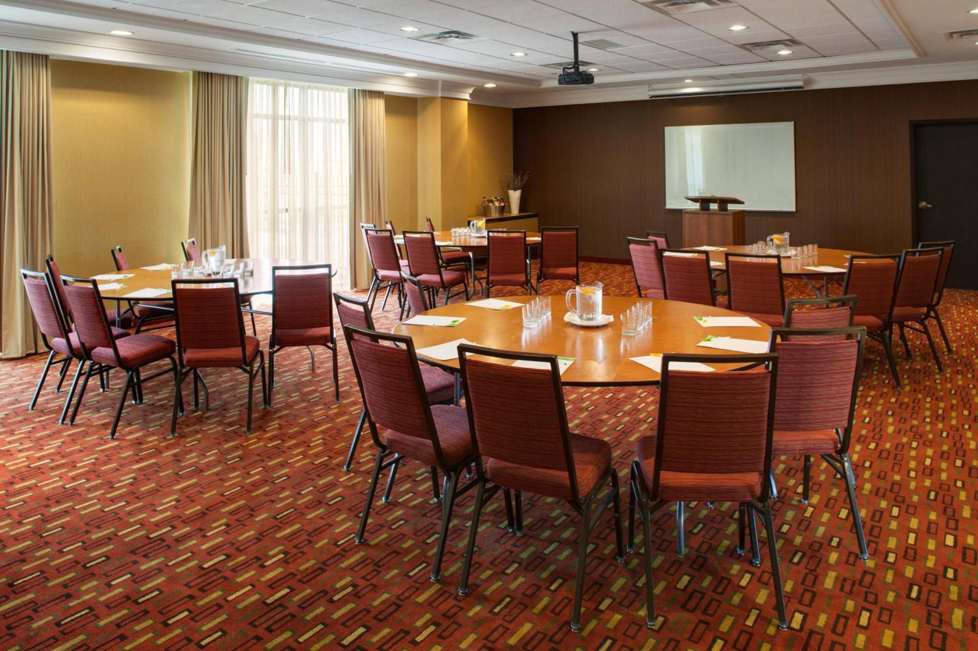 Courtyard By Marriott London Ξενοδοχείο Εξωτερικό φωτογραφία