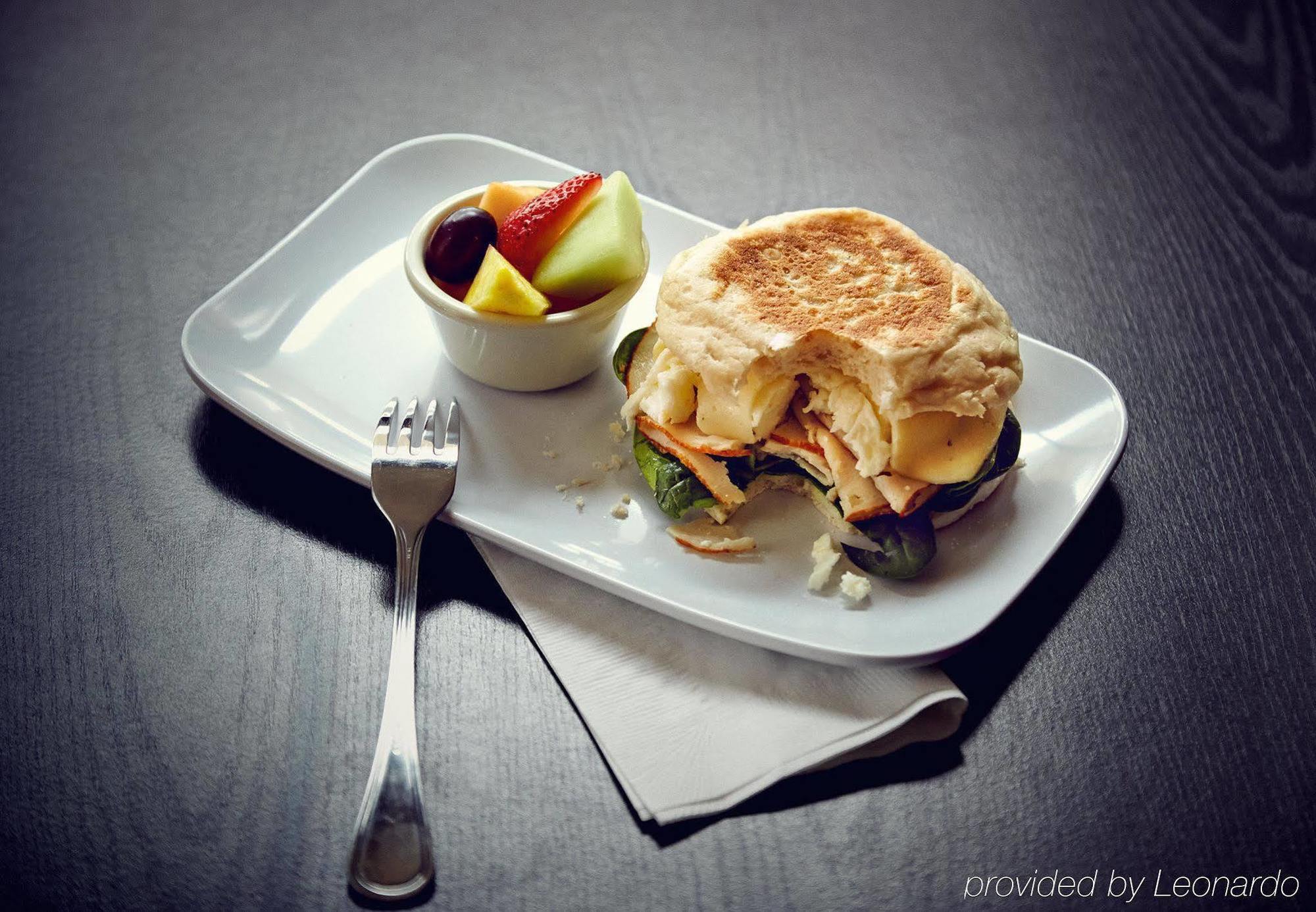 Courtyard By Marriott London Ξενοδοχείο Εξωτερικό φωτογραφία